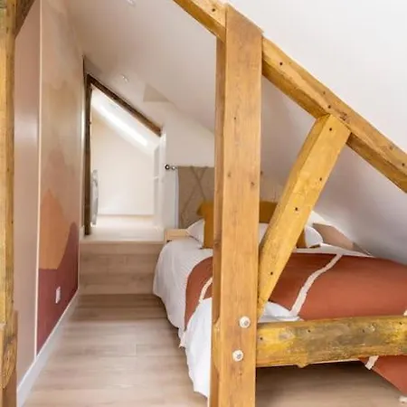 Bel Sur Cour Au Coeur De Appartement