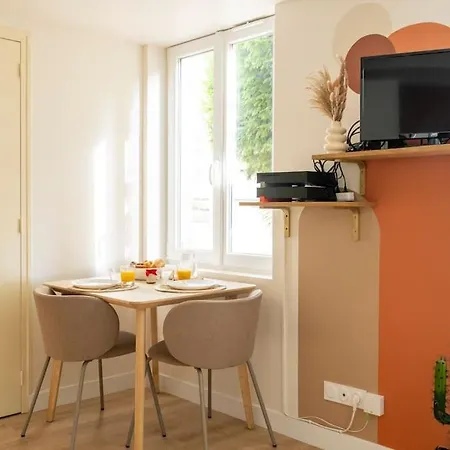 Appartement Bel Sur Cour Au Coeur De *