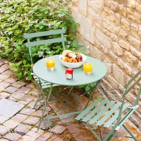 Appartement Bel Sur Cour Au Coeur De *